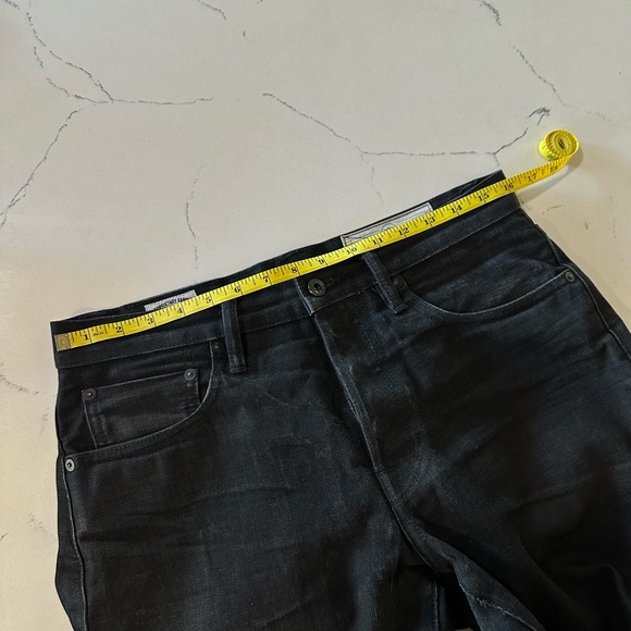 Rogue Territory Black Selvedge Jeans - Picture 8 of 13